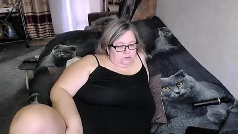 Lana online show from October 28, 5:52 am