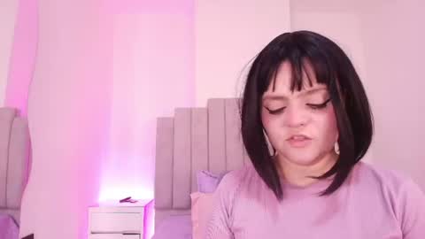 Twiggy online show from July 27, 3:48 am