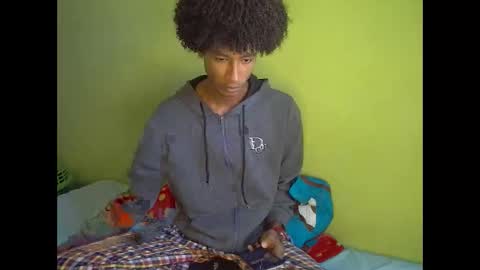 twinkgabriiel online show from December 16, 1:28 pm