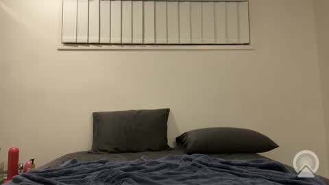 twinkhole0 online show from March 3, 10:33 am