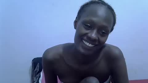 Snapshot of twinkle_tia chatting on October 20, 12:04 am BABY TIA online show from October 20, 12:04 am