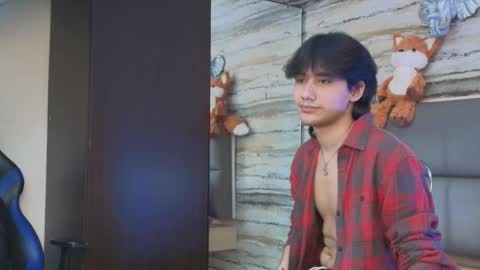 twinslovers_ online show from May 9, 3:34 am