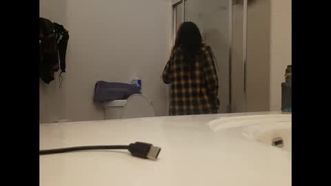 twistedlilpunk online show from March 5, 7:49 am