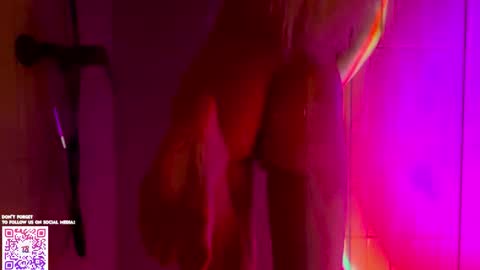 Molly and Nick online show from February 10, 6:00 pm