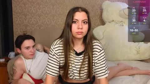 Snapshot of twobabesweet chatting on September 23, 6:51 am Welcome guys We Lili and Vic  PVT open online show from September 23, 6:51 am
