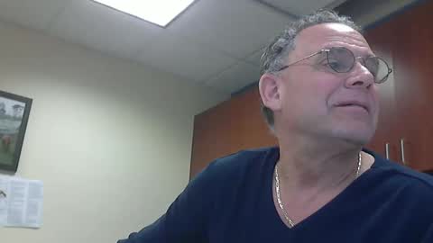 Twopeopleinlove online show from January 31, 7:11 pm