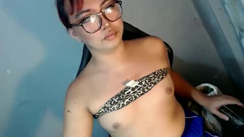 Tyla online show from February 6, 2:04 am