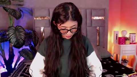 tyla_ks online show from September 13, 8:22 pm