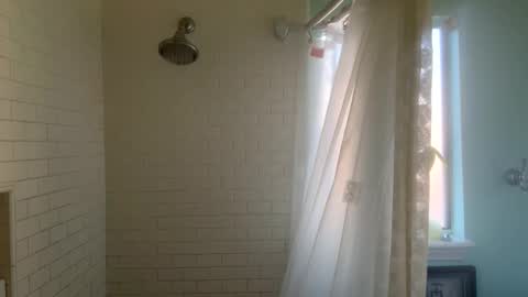 tylababyy online show from December 15, 6:37 pm