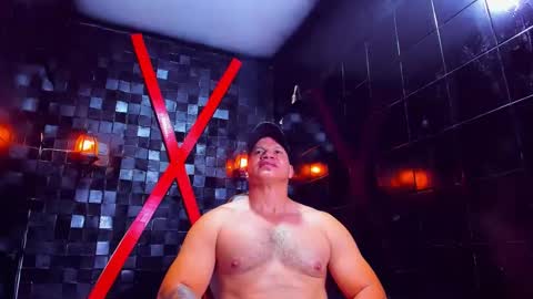 Tyleer Scot online show from April 4, 8:16 pm