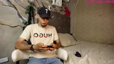 Snapshot of tyler_coopr chatting on September 17, 2:37 am tyler cooper online show from September 17, 2:37 am