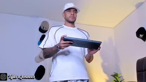 Tyler online show from September 25, 11:23 pm