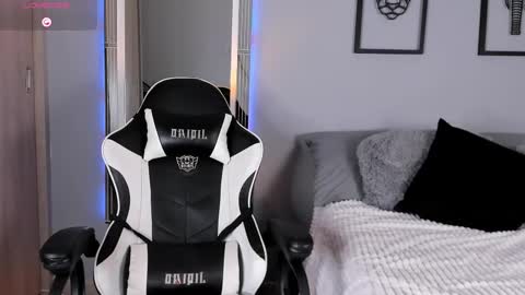 David online show from March 11, 5:24 am