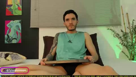tylergiuseppe_ online show from March 6, 10:15 pm