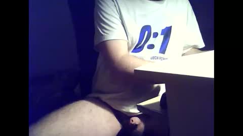 tyradi1991 online show from December 8, 9:19 pm