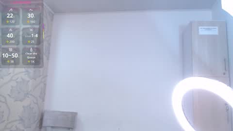 tyrafox online show from December 3, 7:47 pm