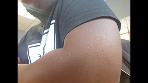 Snapshot of tyroneall chatting on September 9, 12:38 pm tyroneall online show from September 9, 12:38 pm