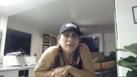 Snapshot of uandme_baby chatting on October 19, 3:33 am Azelia B online show from October 19, 3:33 am