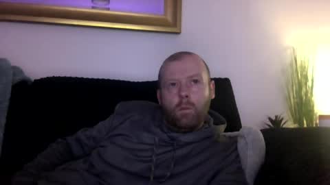 Snapshot of ukmatty3 chatting on March 10, 8:23 pm ukmatty3 online show from March 10, 8:23 pm