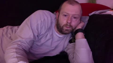 Snapshot of ukmatty3 chatting on December 29, 10:47 pm ukmatty3 online show from December 29, 10:47 pm