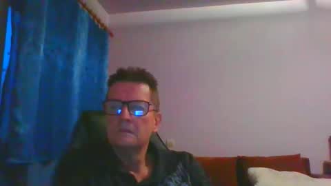 ulmeni4 online show from December 2, 2:59 pm