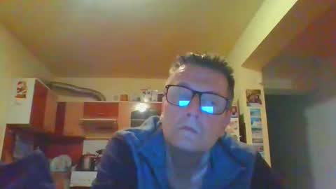 ulmeni7 online show from March 28, 6:53 pm