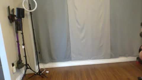 Buzz Bigcock online show from April 15, 7:58 pm