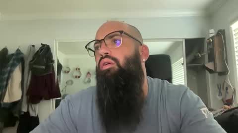 uncutbeard129840 online show from February 5, 12:14 am