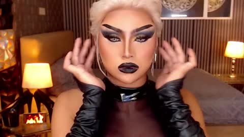 BRIANNA online show from April 16, 9:39 pm