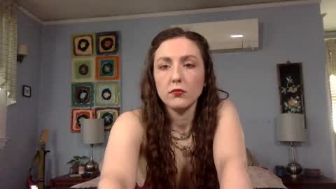 Lola Moonstone online show from March 6, 4:39 pm