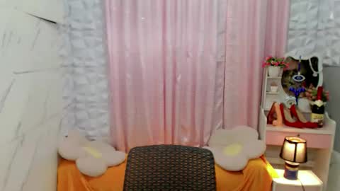 ur_asianbabexxx online show from November 26, 7:49 am