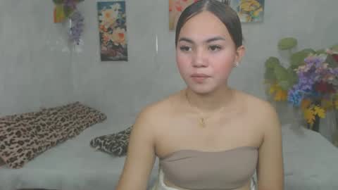 urasian_kat online show from April 13, 1:04 pm