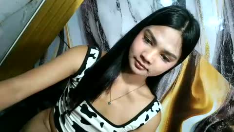 urasian_latinaxxx online show from July 5, 4:41 am
