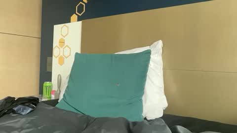 urbandick5 online show from April 15, 2:31 pm