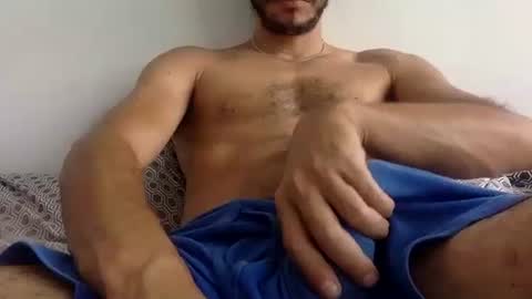 Snapshot of urbestbigdick chatting on October 7, 9:33 pm urbestbigdick online show from October 7, 9:33 pm