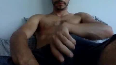 Snapshot of urbestbigdick chatting on October 13, 12:12 am urbestbigdick online show from October 13, 12:12 am