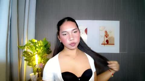 urcummstaraviona online show from July 28, 4:39 pm