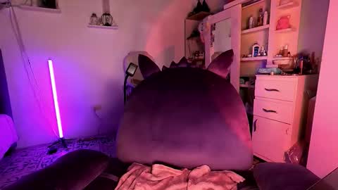 Snapshot of urcutedarling_ chatting on October 23, 6:26 am       online show from October 23, 6:26 am