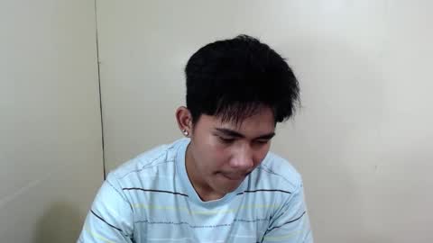 Snapshot of urcutie_asianboy chatting on October 16, 11:32 am KEN online show from October 16, 11:32 am