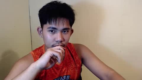 Snapshot of urcutie_asianboy chatting on October 3, 1:41 pm KEN online show from October 3, 1:41 pm