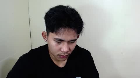 Snapshot of urcutie_asianboy chatting on October 1, 1:32 pm KEN online show from October 1, 1:32 pm
