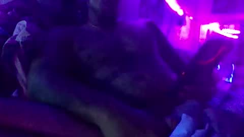 Snapshot of urdaddy875867 chatting on October 12, 10:08 am urdaddy875867 online show from October 12, 10:08 am