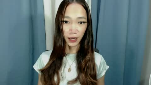 urhot_athena online show from June 19, 11:49 am