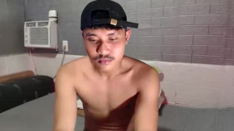 urhot_frank online show from April 24, 6:26 am