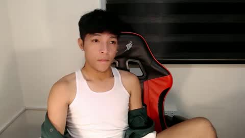 Ethan online show from May 27, 1:34 am