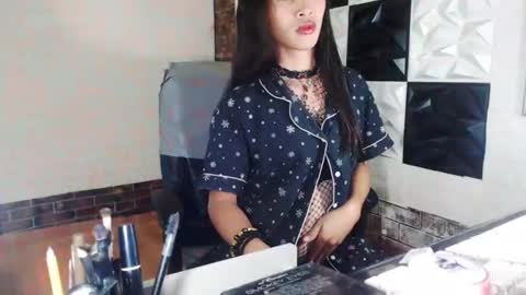 Kendall online show from September 20, 6:22 pm