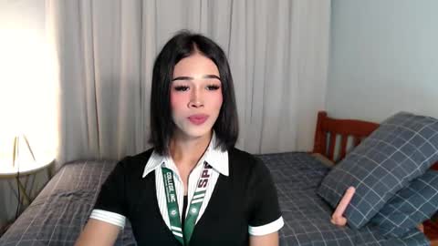 urlovely_jemma online show from May 20, 12:11 pm