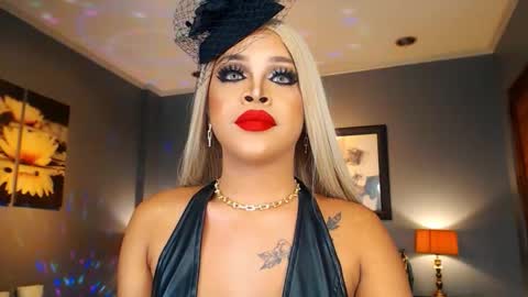 UrMajestyTyra online show from October 25, 3:07 am