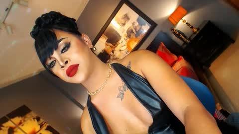 UrMajestyTyra online show from November 8, 2:36 am