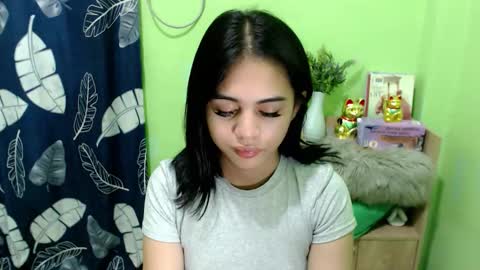 urmystical_sofie online show from October 4, 10:46 am